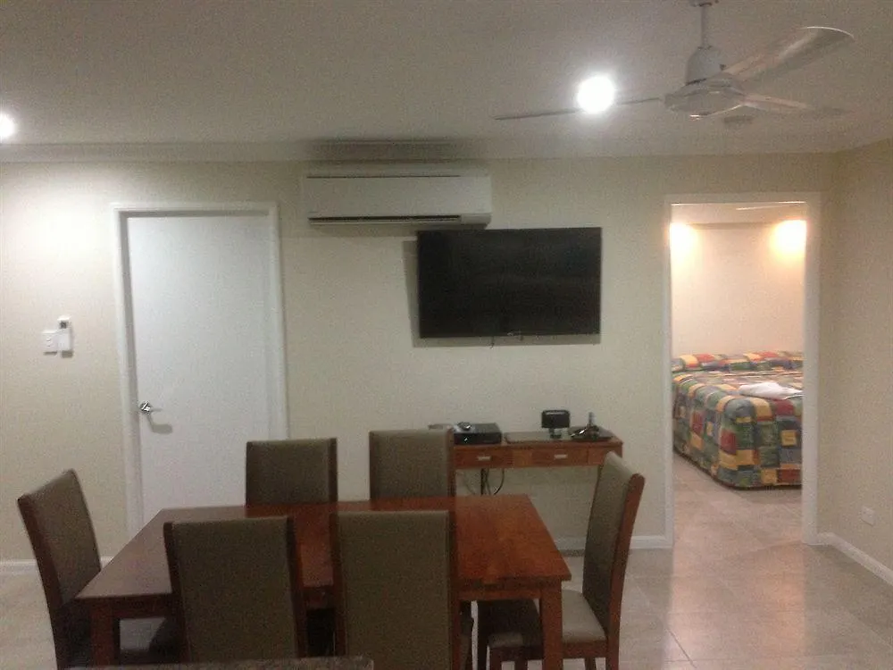 Bluewater Harbour Motel Bowen 4*,