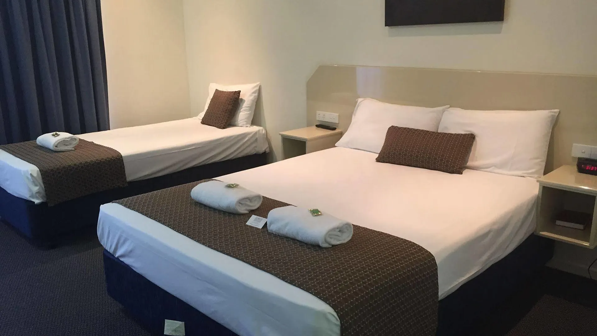****  Bluewater Harbour Motel Bowen Australia