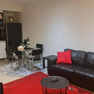 Apartment Qure Restaurant And Bruce Canberra