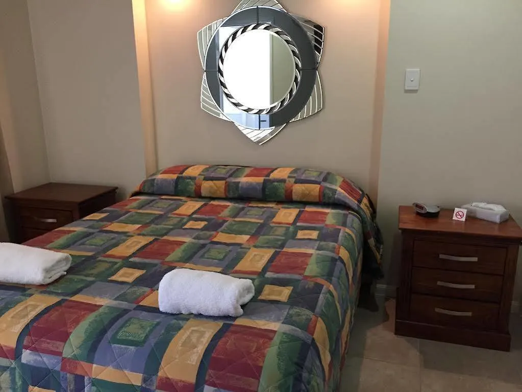 Bluewater Harbour Motel Bowen 4*,