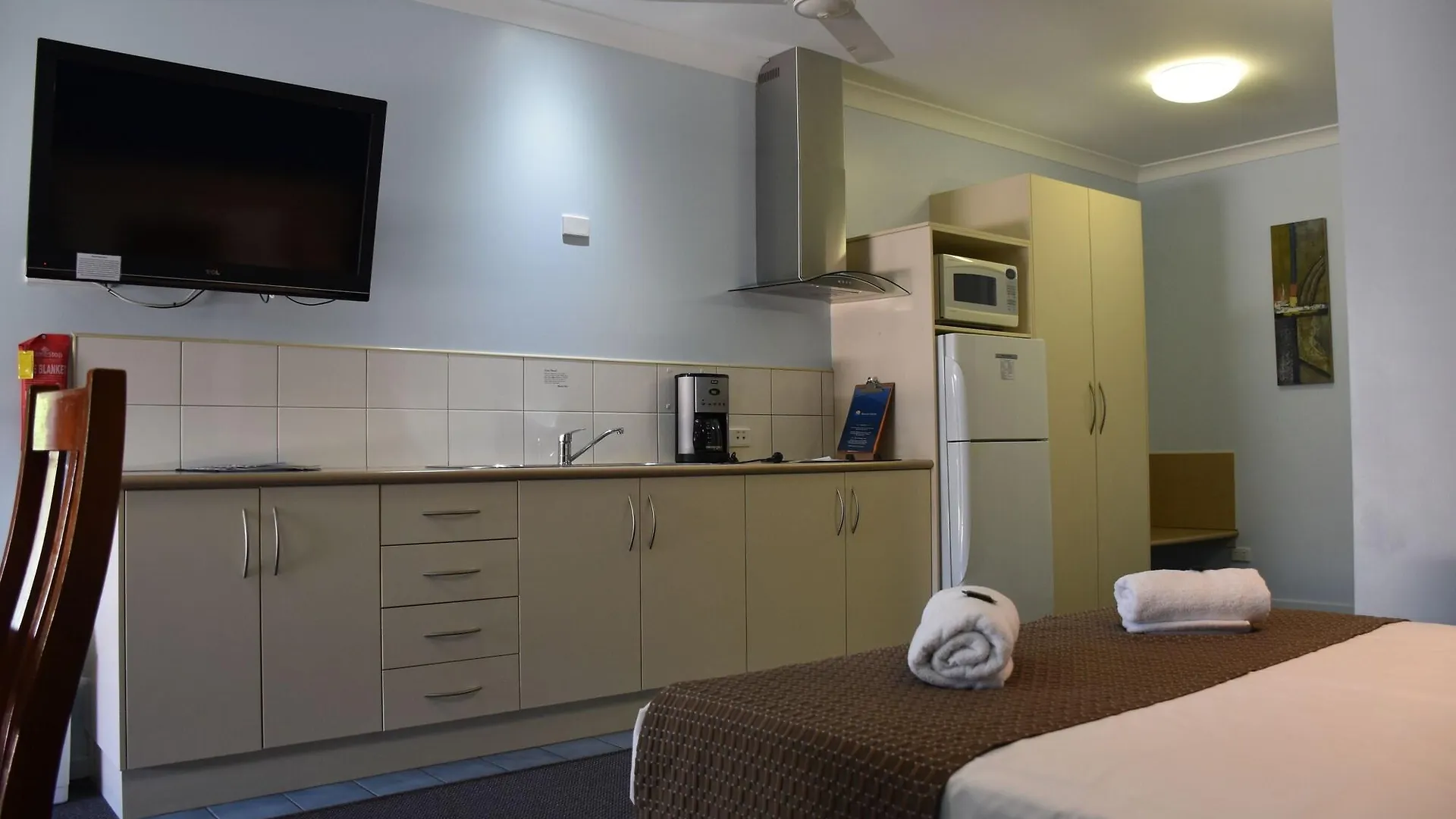 Bluewater Harbour Motel Bowen 4*,